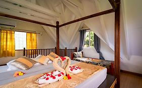 Lemongrass Lodge